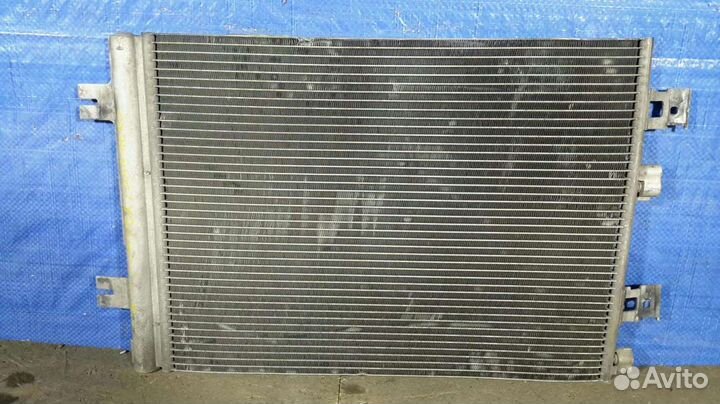Радиатор кондиционера Renault Duster 1 2011
