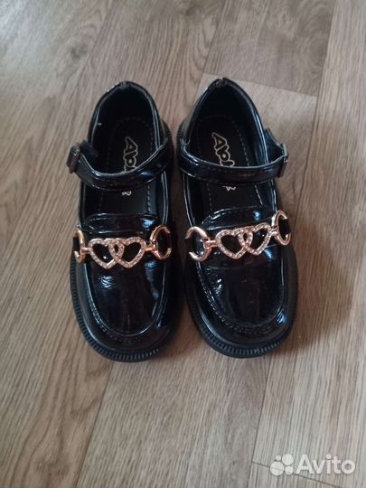 Туфли для девочки 27 размер