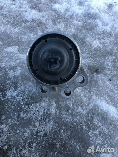 Опора двигателя правая Transit 2014)