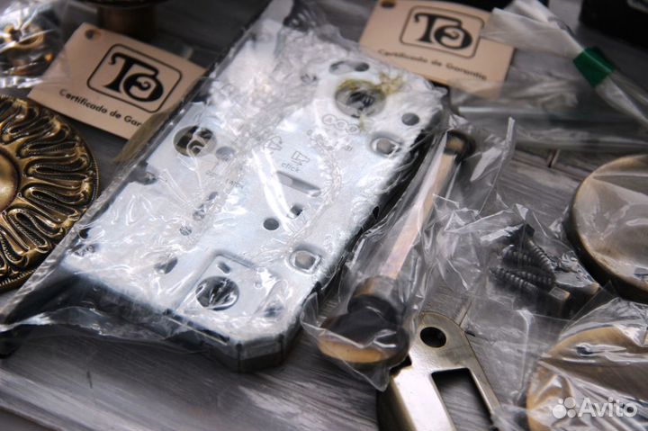 Комплект дверной фирмы Mestre (Испания)