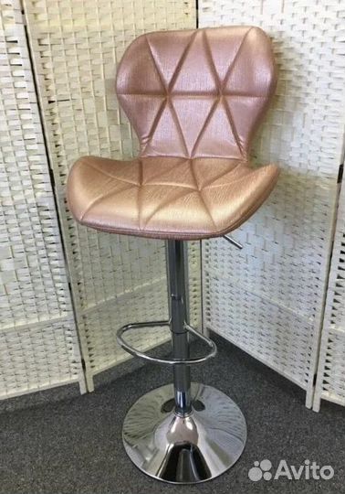 Стул для мастера педикюра, косметолога