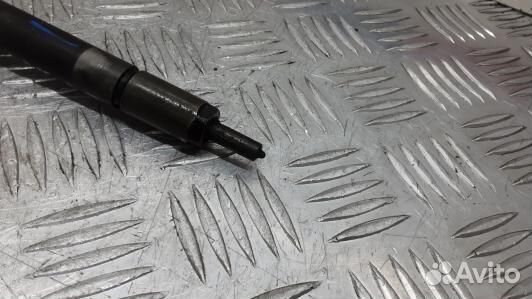 Форсунка дизельная hyundai tucson JM 2006