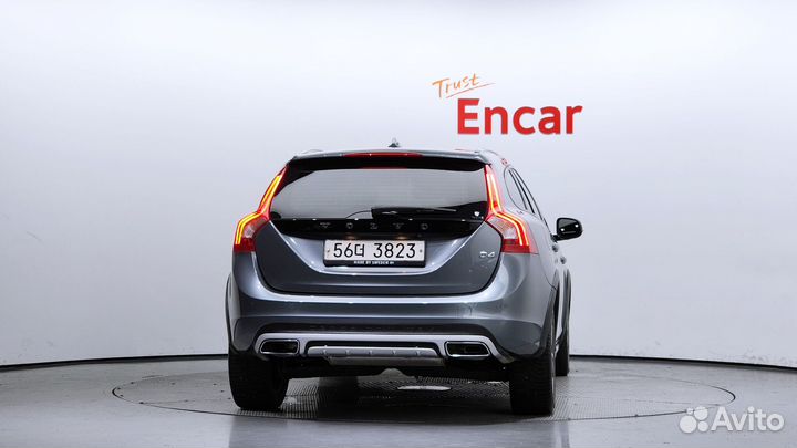 Volvo V60 Cross Country 2.0 AT, 2018, 98 133 км