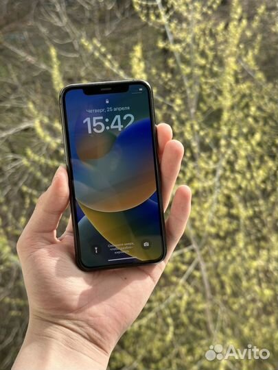 iPhone 11 Pro, 64 ГБ