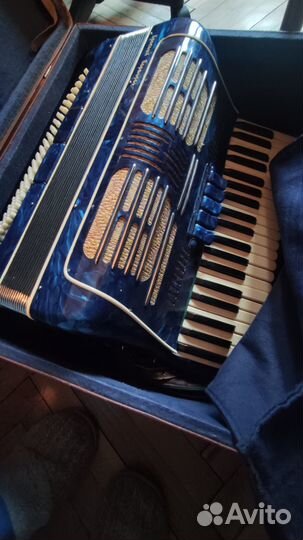 Аккордеон Красный Партизан