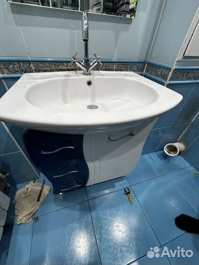 Тумба для ванной с раковиной