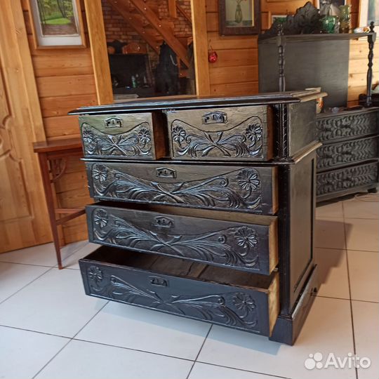 Комод старинный антикварный