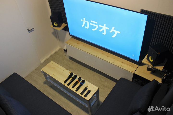 Караоке-комната