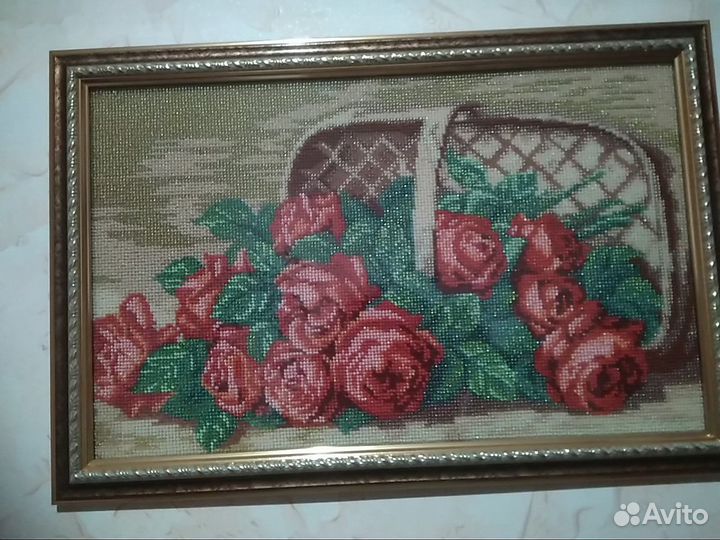 Картина вышитая