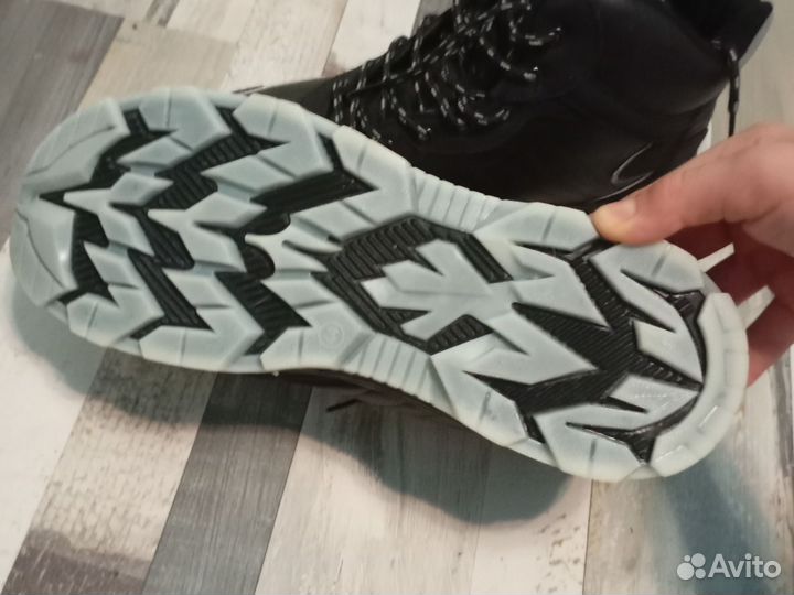 Мужские зимние кроссовки