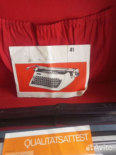 Пишущая машинка
