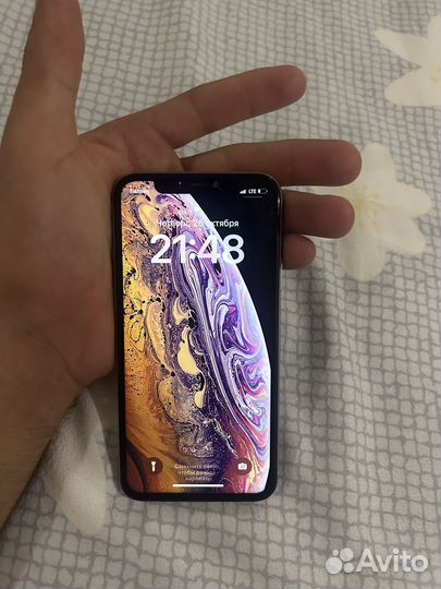 iPhone X, 64 ГБ