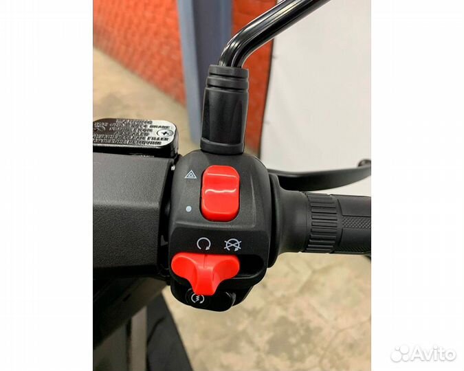 Скутер Regulmoto element 300CC 4T (LJ300T-18) EFI