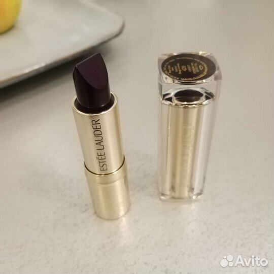 Помада Este Lauder