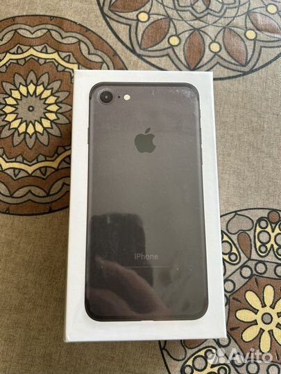 Телефон iPhone 7 128gb