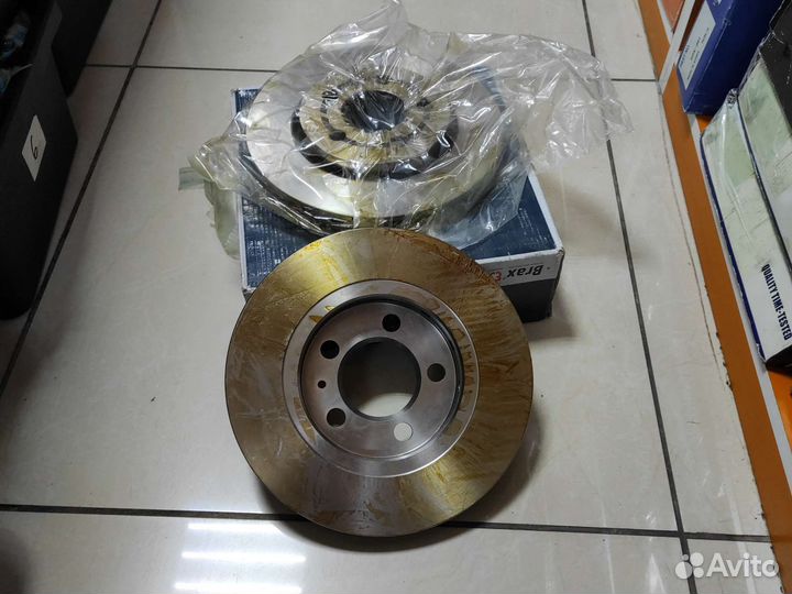 Тормозные диски octavia bora jetta golf 6 A3 leon