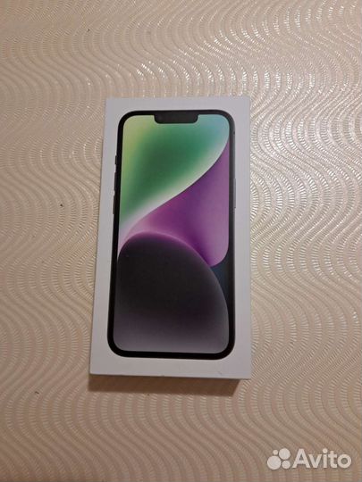 Телефон iPhone 14 256