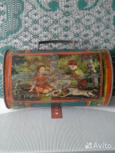 Детский железный чемоданчик СССР