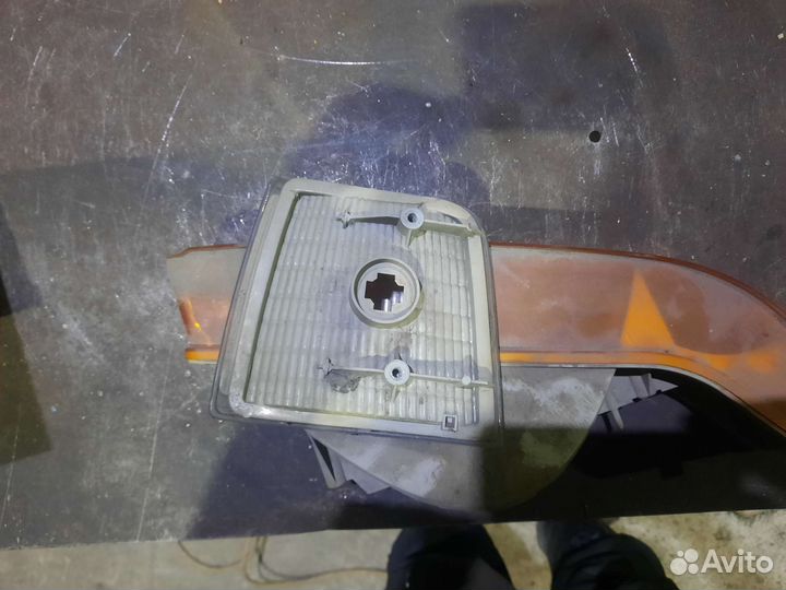 Габаритные фонари Ford F-350 1995