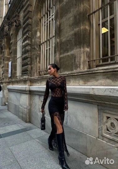 Черное кружевное платье