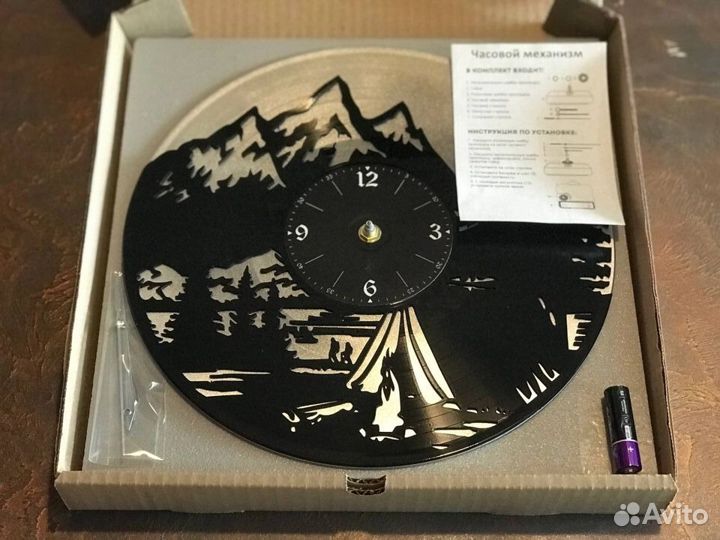 Часы из виниловой пластинки (для любителя походов)