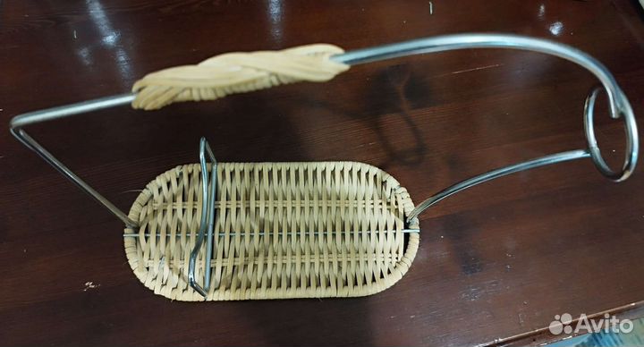 Подставка под бутылку вина