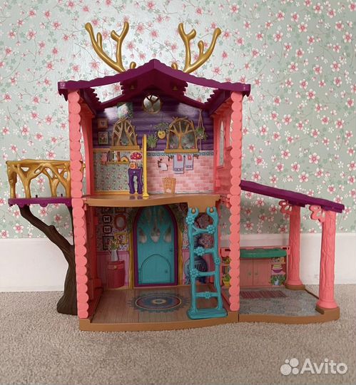 Продаю домик Enchantinals