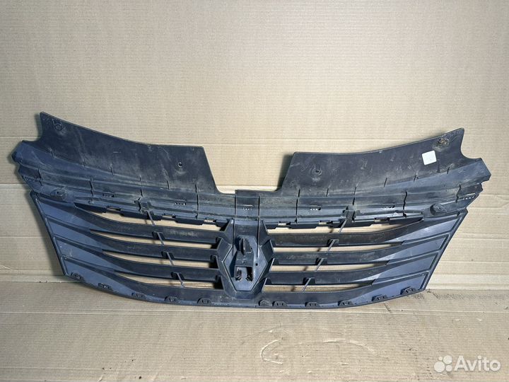 Решетка радиатора Renault Logan 6200752748