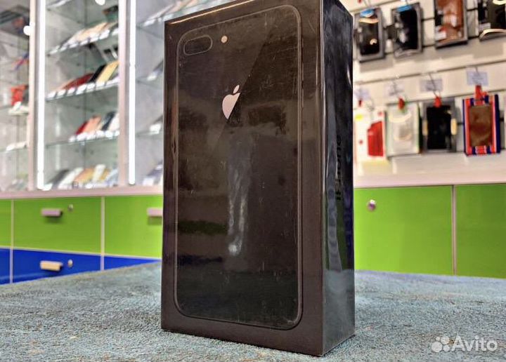 iPhone 8 Plus, 256 ГБ