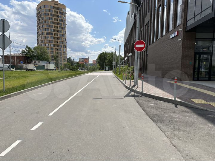 Торговое помещение 2500 м²