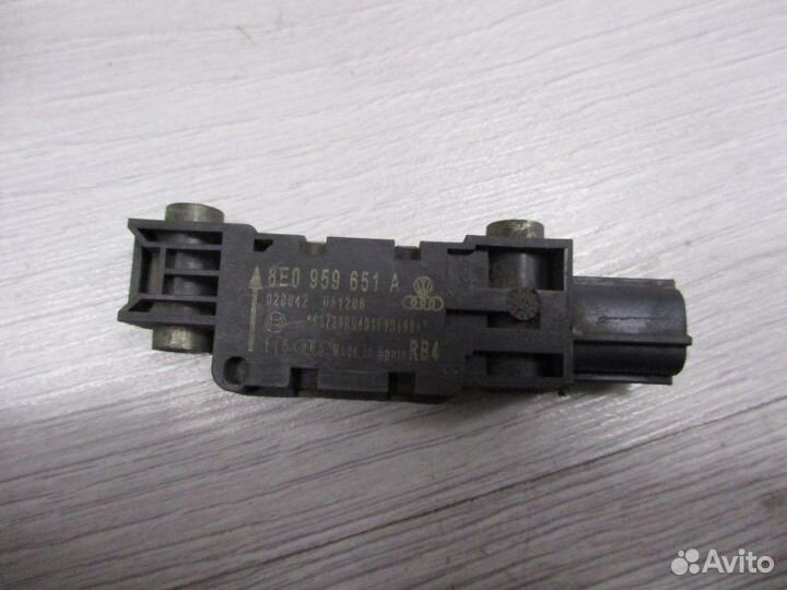 Другие датчики кузова Audi A4 1.9 2002