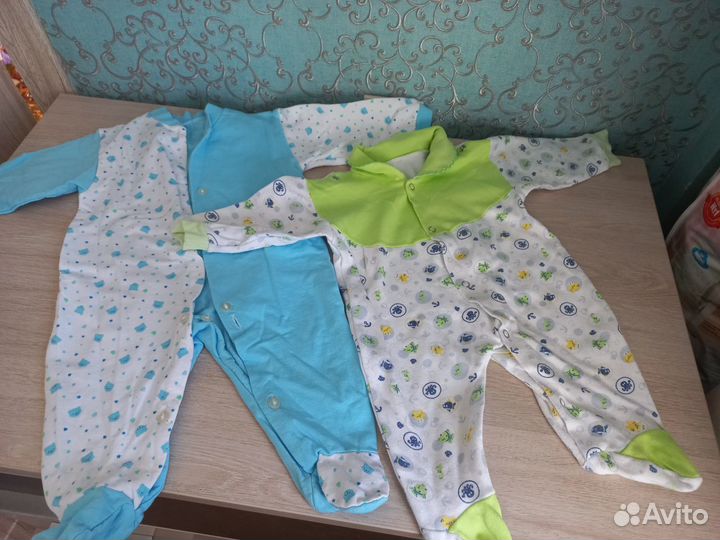 Продам детские вещи