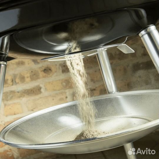 Новый гриль weber compact угольный 47 см