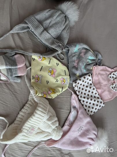 Пакет шапок на девочку