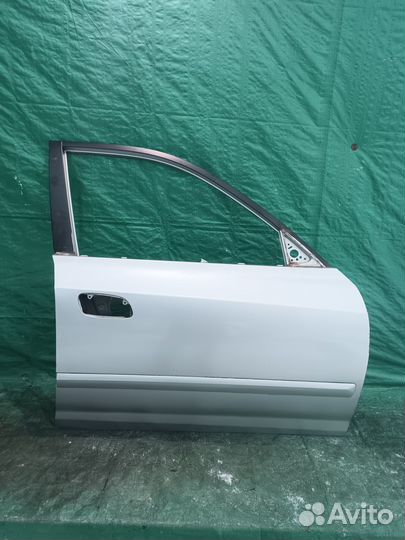 Дверь передняя правая Hyundai Elantra 2000-2010
