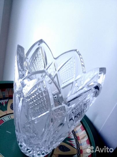 Хрустальная ваза