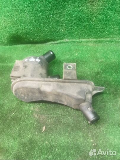 Маслоотделитель (сапун) Ford Focus 2 купе 1.8