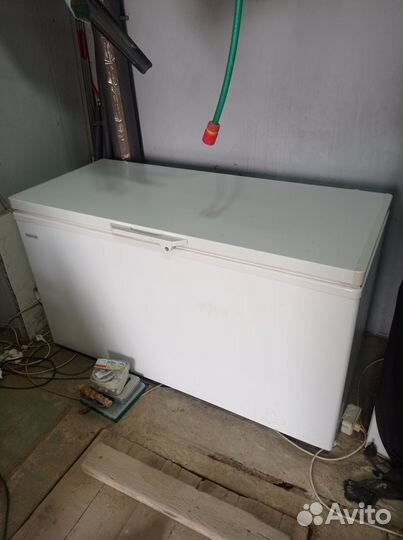 Морозильный ларь с глухой крышкой бу