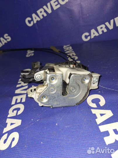 Замок двери передней правой Mitsubishi Lancer