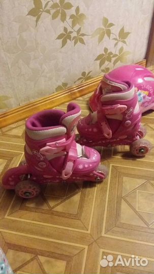 Роликовые коньки детские и комплект защиты