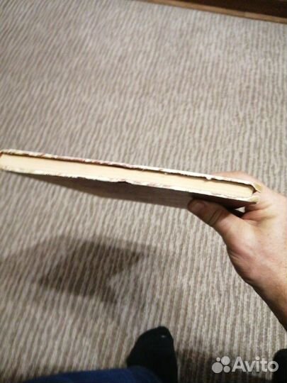 Книга Художественное вышивания 1959 год