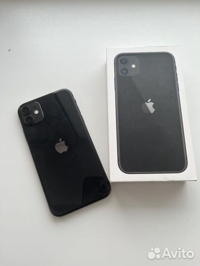iPhone 11, 64 ГБ