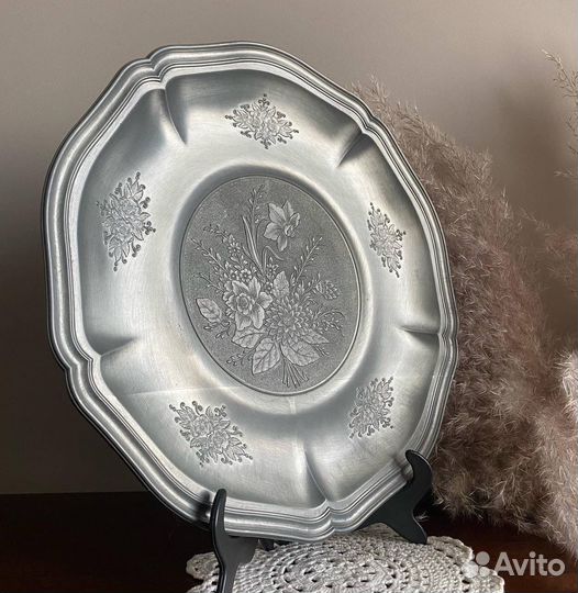 Оловянная тарелка блюдо