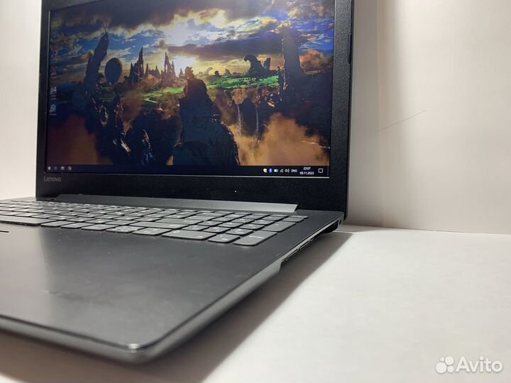 Игровой ноутбук Lenovo i5/8th/12gb/2видеокарты/ssd