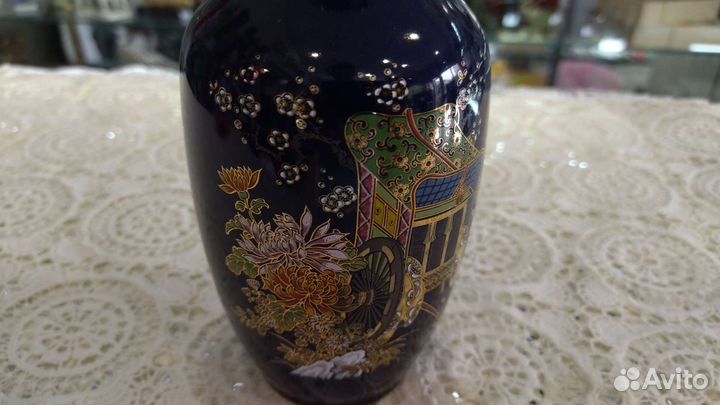 Ваза для цветов Япония