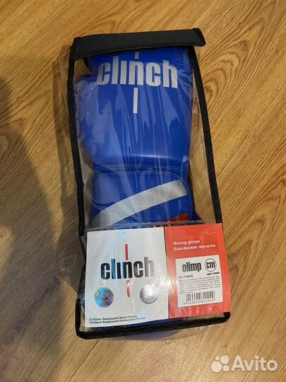 Боксерские перчатки