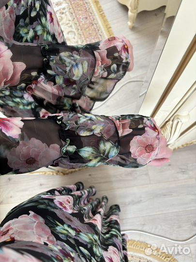 Платье,костюм