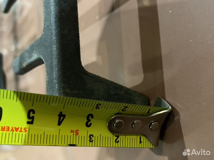 Чугунная решетка бу на газовую поверхность