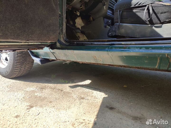 ГАЗ 310221 Волга 2.4 МТ, 1992, 1 000 000 км