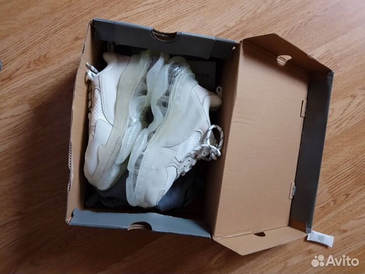 Кроссовки Balenciaga triple s Оригинал женские